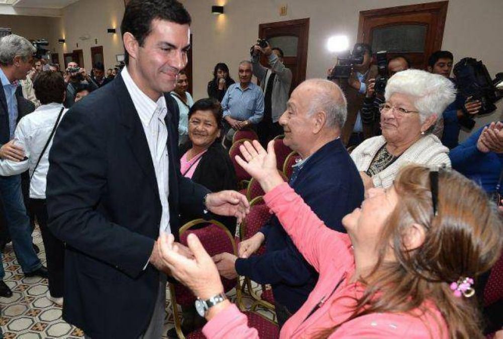 Urtubey recibi� el apoyo de los intendentes del sur de la provincia