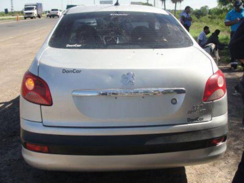 El auto secuestrado con 10 kilos de marihuana est� a nombre del gremialista termal N�stor Jara