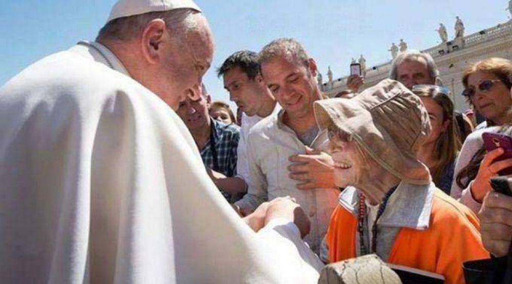 Abuela peregrina de 91 años se encontró con el Papa Francisco
