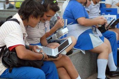 Entregar�n 25 mil netbooks a estudiantes secundarios de Misiones