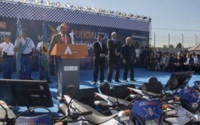 Scioli present� m�s polic�as y m�viles para La Matanza