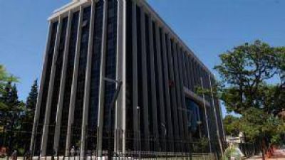 La Legislatura restringe el acceso a la prensa
