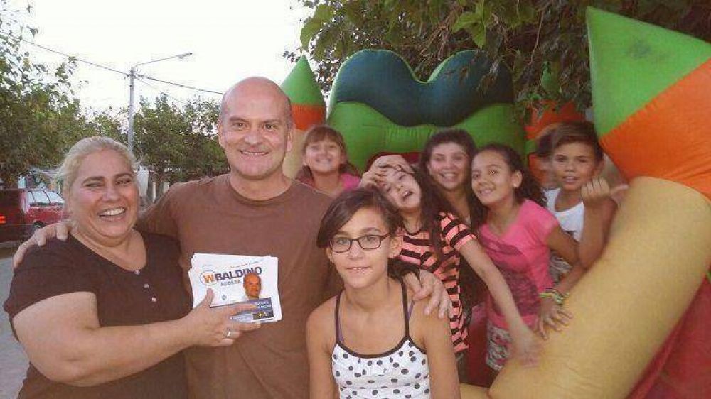 Wbaldino Acosta apuesta por Guarder�as Infantiles Municipales para Capital