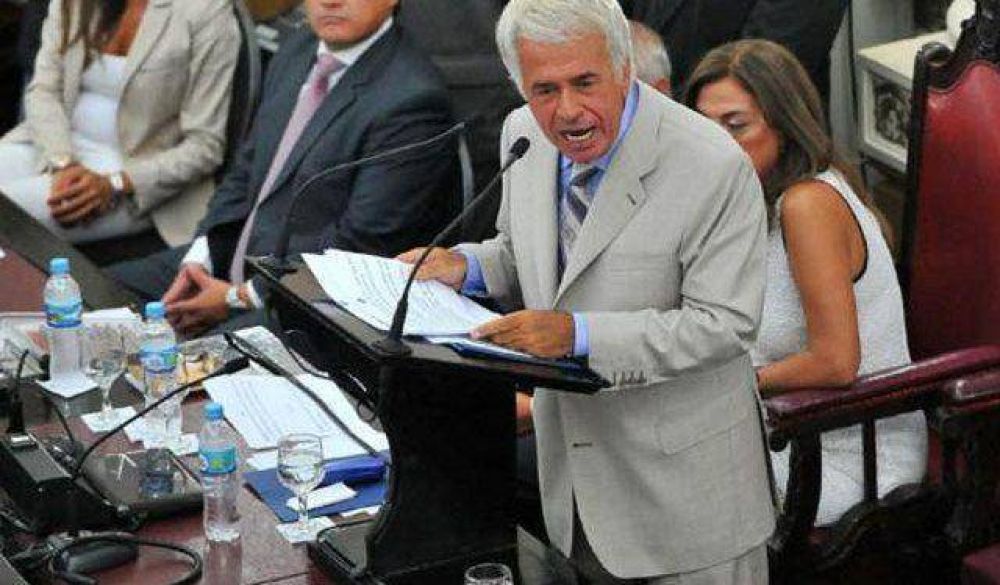 El viernes llega De la Sota a presentar su libro a San juan