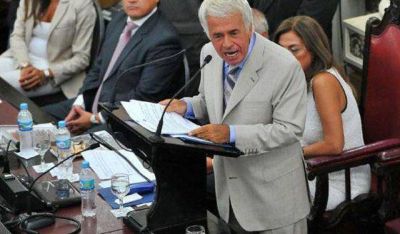 El viernes llega De la Sota a presentar su libro a San juan