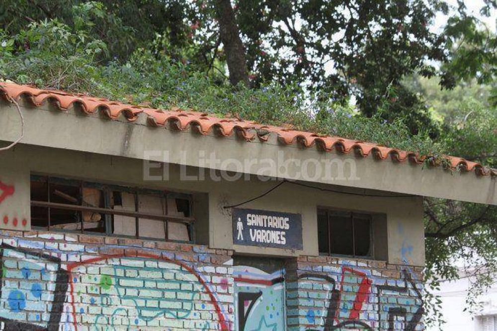 Faltan ba�os p�blicos en el casco hist�rico de la ciudad