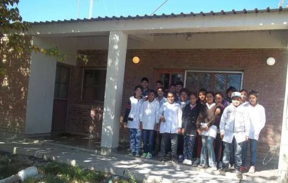 Tendr�n clases en casa del portero por casi 1 a�o m�s