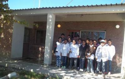 Tendr�n clases en casa del portero por casi 1 a�o m�s