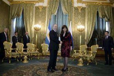 Cristina Kirchner y Vladimir Putin afianzaron en Rusia su alianza bilateral