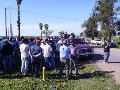 Sáenz Peña: Productores rurales cortaron la Ruta 95