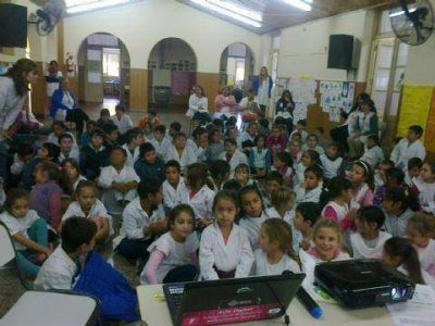Jornada informativa de residuos en la Escuela N� 5
