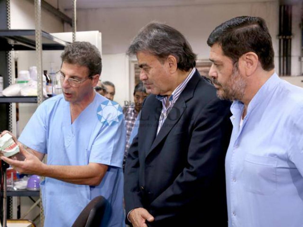 Inauguraron un laboratorio municipal de pr�tesis dentales