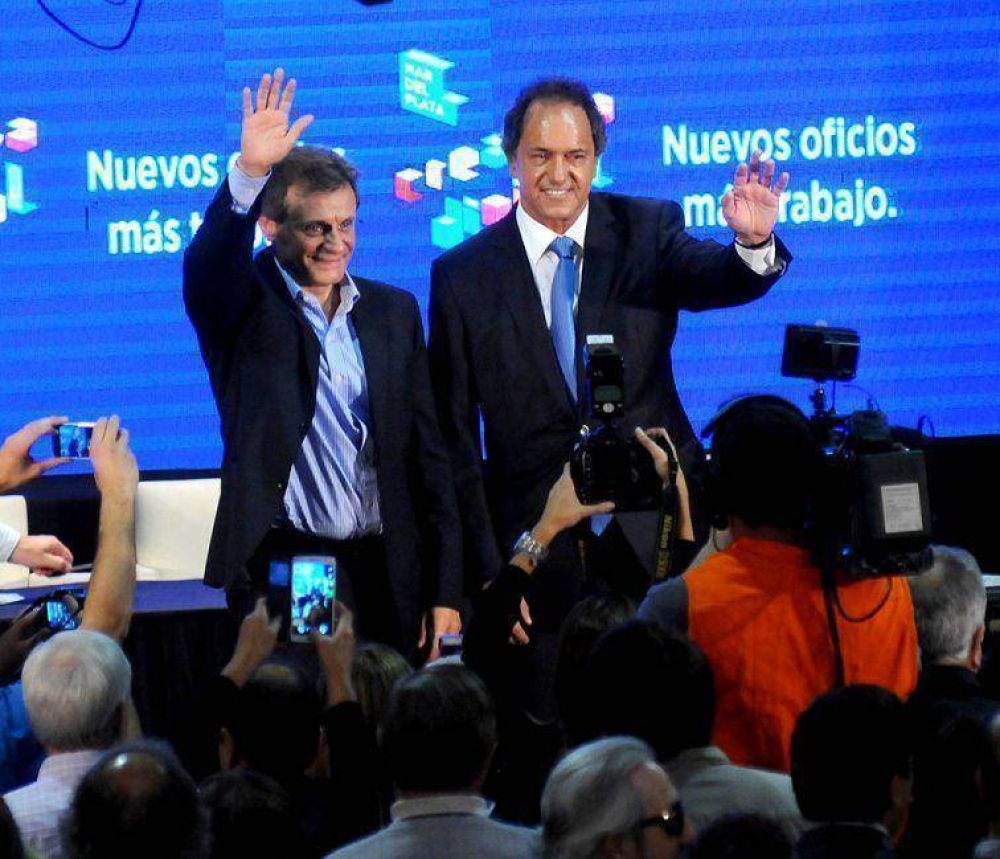 Pulti se decidi�: apoyar� a Scioli en las Primarias