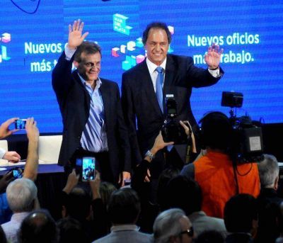 Pulti se decidi�: apoyar� a Scioli en las Primarias