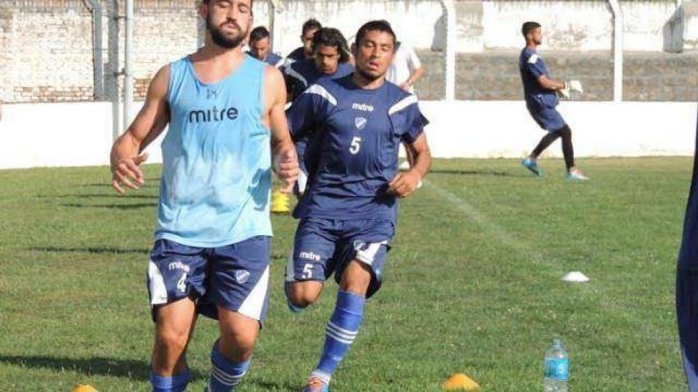 Alvarado, el s�bado a las 16 y con un cambio