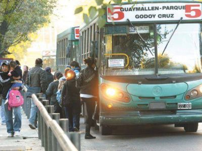 En 60 d�as lanzar�n la nueva licitaci�n para los colectivos en Mendoza