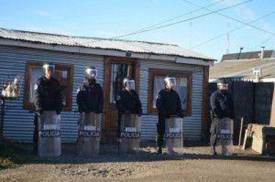  Dos detenidos y un sospechoso con pedido de captura por violento asalto a un local nocturno