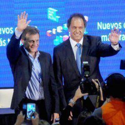 Cristina no tiene favoritos, Scioli tampoco