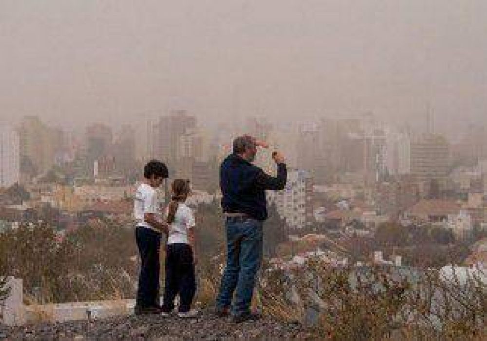 Erupci�n del Calbuco: visibilidad reducida en la regi�n por la nube de ceniza 