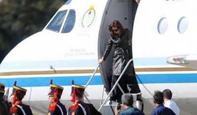 Cristina lleg� al pa�s atenta a lo que pasa en el Sur con el #Calbuco
