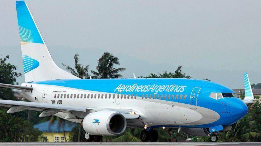 S�lo un vuelo logr� aterrizar y despegar en la ciudad; el resto se cancel�