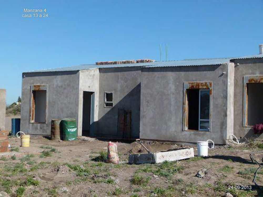 En junio podr�an entregar 130 casas del barrio de la UOM