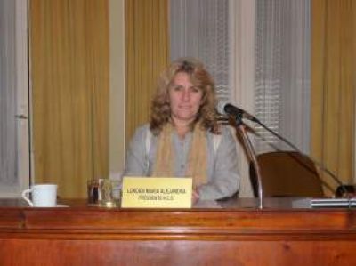 Lorden pide que se declare de inter�s legislativo el curso de 