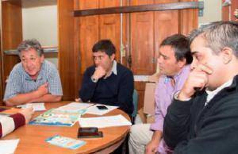 Se reuni� por primera vez la Mesa por la Emergencia Vial