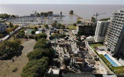 En el puerto de Olivos, torres de lujo reemplazan viejos chalets