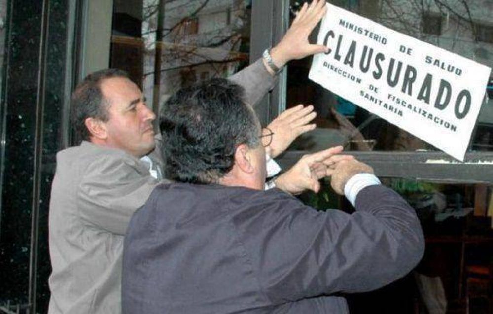 Inspectores clausuraron una fraccionadora de legumbres