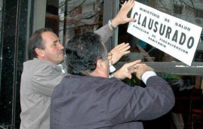 Inspectores clausuraron una fraccionadora de legumbres