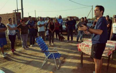 Mincarelli contin�a con las recorridas por los barrios
