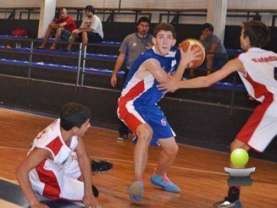UN SABADO CON MUCHO B�SQUET EN BRAGADO CLUB. VISITA DE SALADILLO