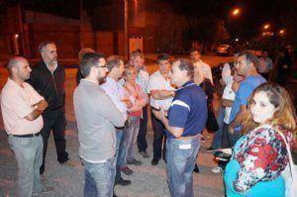 Speranza recorri� obras junto a los vecinos del Barrio 20 de Julio