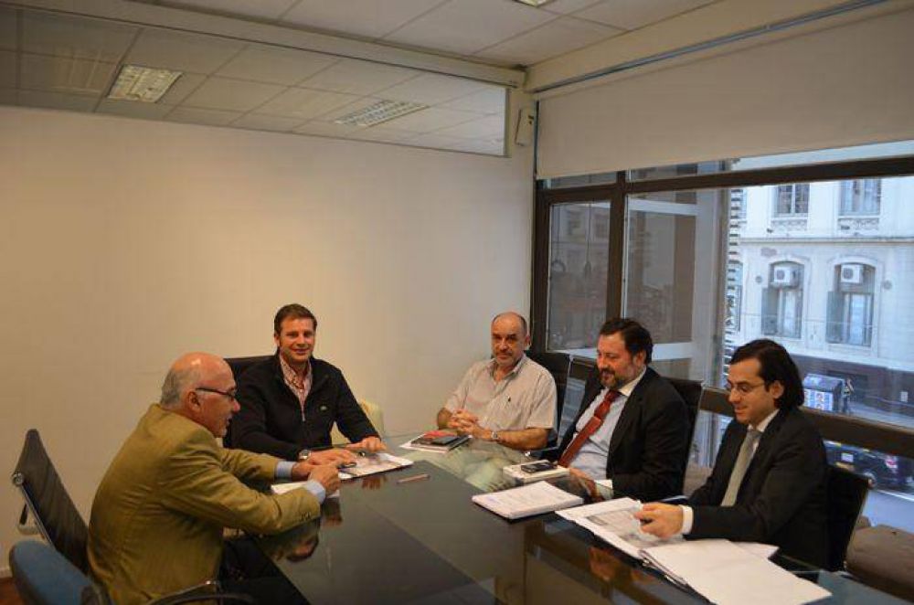 Reuni�n de Gorosito y Scatolini por el avance en el Procrear de Saladillo.