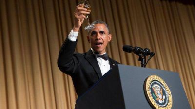 Obama se visti� de humorista y brome� con aliados y opositores