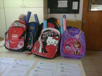 Obras Sanitarias entreg� junto a Faro Austral becas de estudio alumnos  de la Escuela Primaria Municipal n� 17
