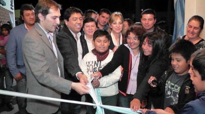 Inauguraron un sal�n comunitario