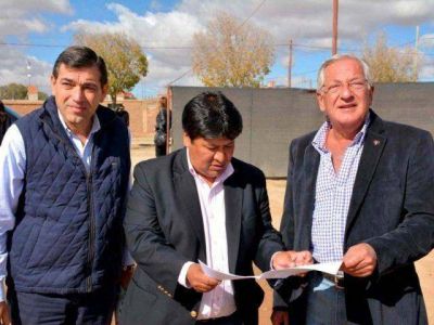  El Gobernador Fellner recorri las obras de recuperacin de la ex fundidora Metal Huasi.