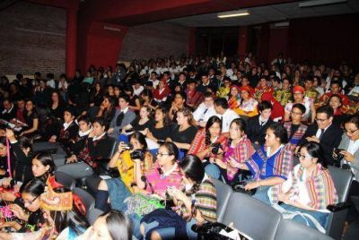 Finaliz� el Encuentro Escolar Internacional Andes y en la despedida hubo diplomas, bailes y l�grimas
