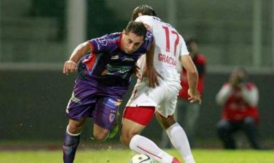 Independiente se salv� del papel�n ante Alianza de Moldes