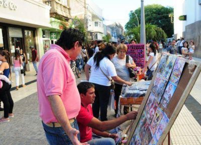 Comercios piden al Concejo que intervenga por la venta ambulante