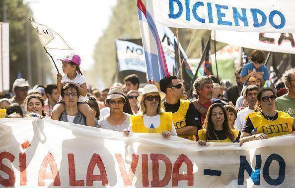 Fuerte advertencia: La Asamblea iniciar acciones judiciales al Gobierno si no informa el estado del ro Uruguay