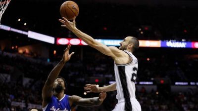 Los Spurs tropezaron y la serie qued� bien abierta