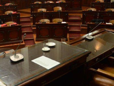 Las listas de legisladores se reducen de 10 a 4 para junio