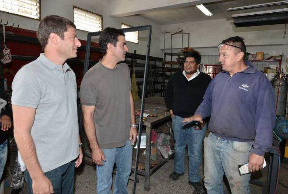 Urtubey y David recibieron el apoyo de los vecinos de la zona sur de la capital