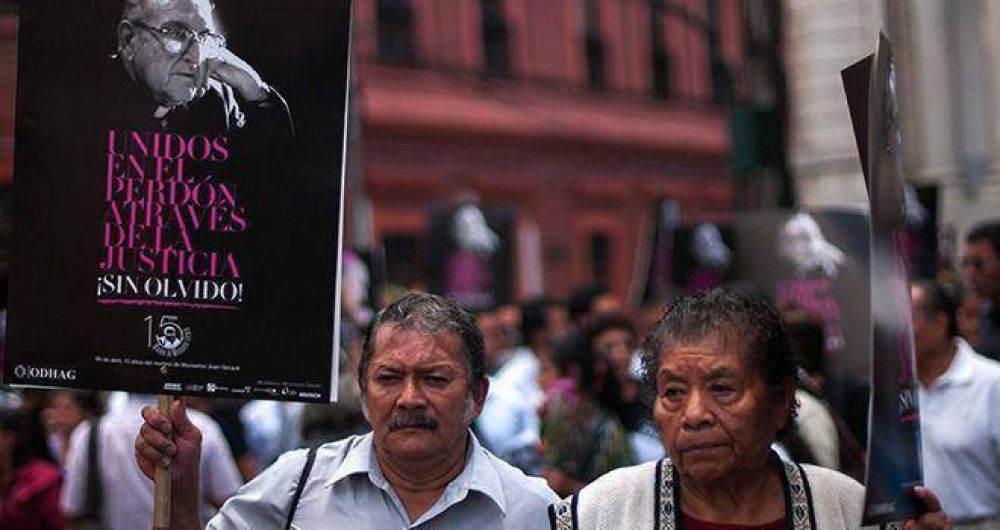 Guatemala: Una marcha de silencio para recordar al obispo asesinado