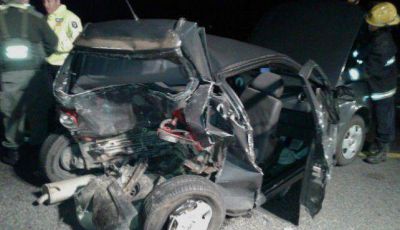 Impactante accidente frente al Aero Club: un herido y un auto destru�do