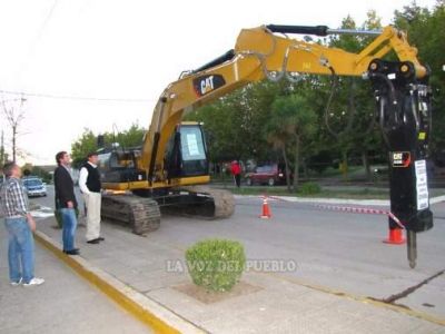 La Municipalidad adquiri� una excavadora hidr�ulica