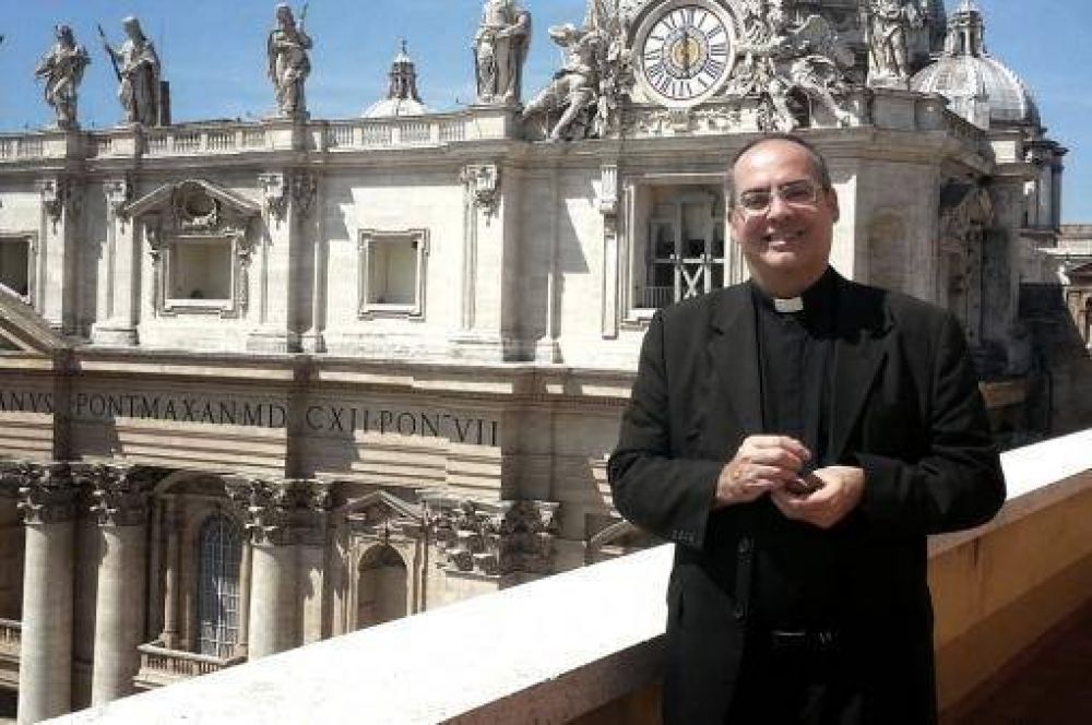 “Hay voluntad de Francisco para llevar luz a los archivos del Vaticano sobre la dictadura”